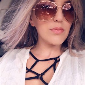 Meet your Posher, Julie